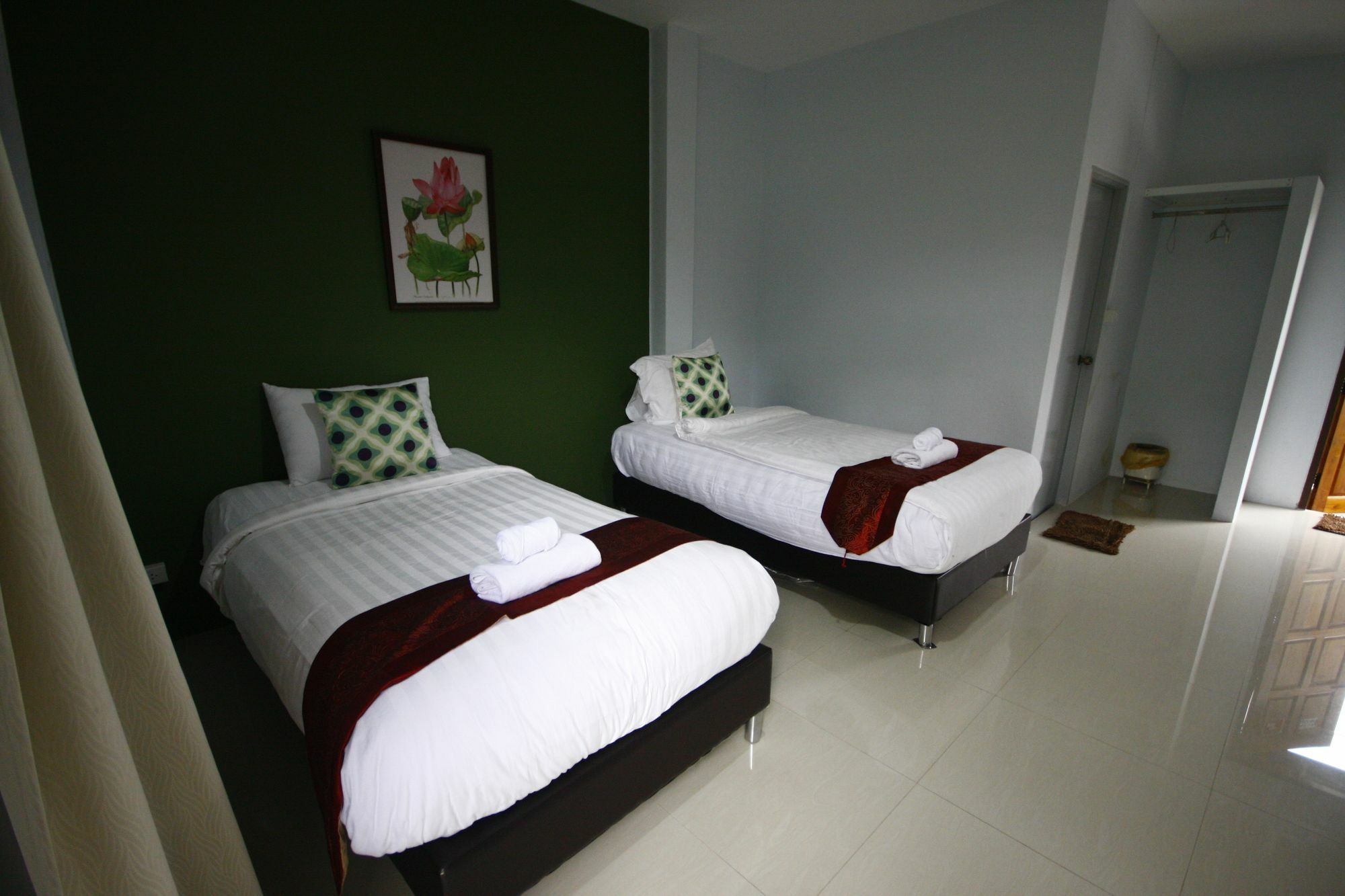 Long Lake Resort Çonburi Dış mekan fotoğraf
